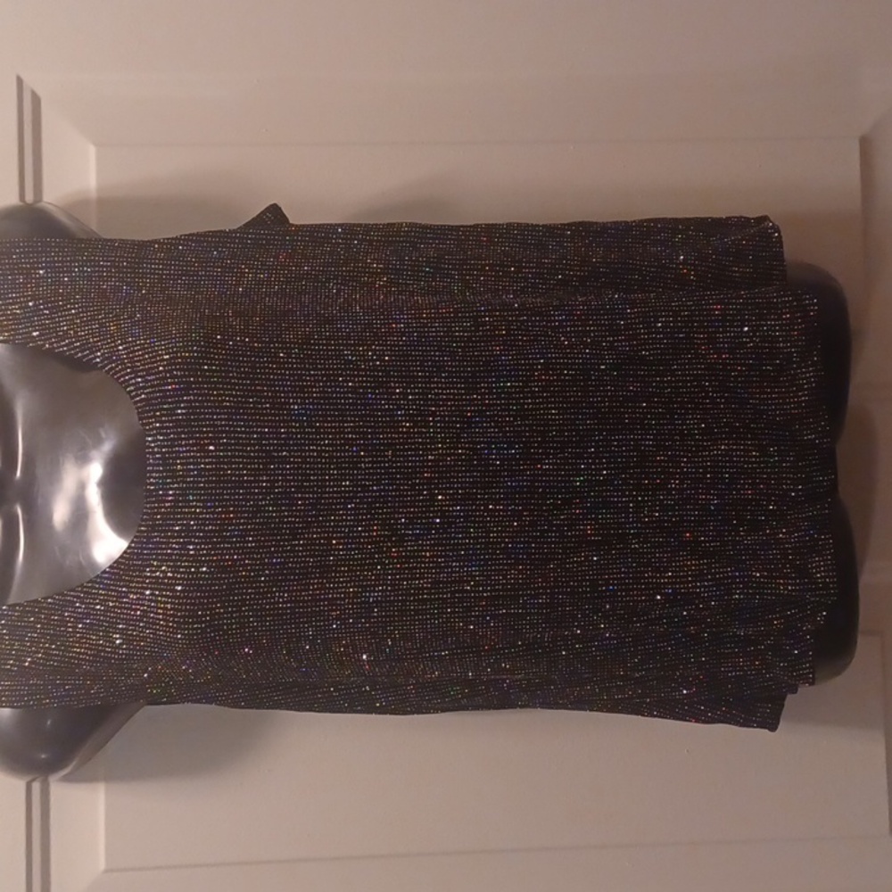 Romni Nicole Black and Silver Sparkle Top, Size Small - Picture 3 of 7